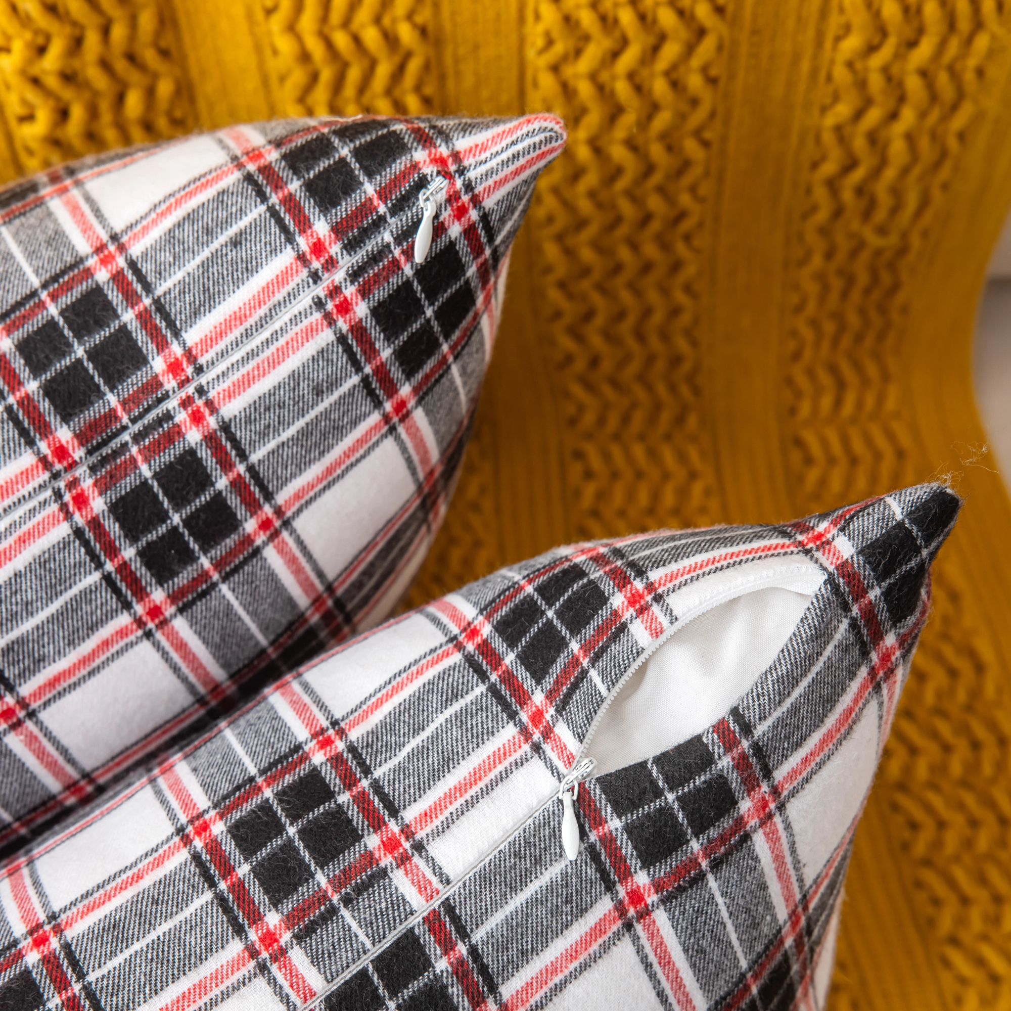 Fantastic Zone Christmas Plaid Decorative Throw Pillow Covers photo 6