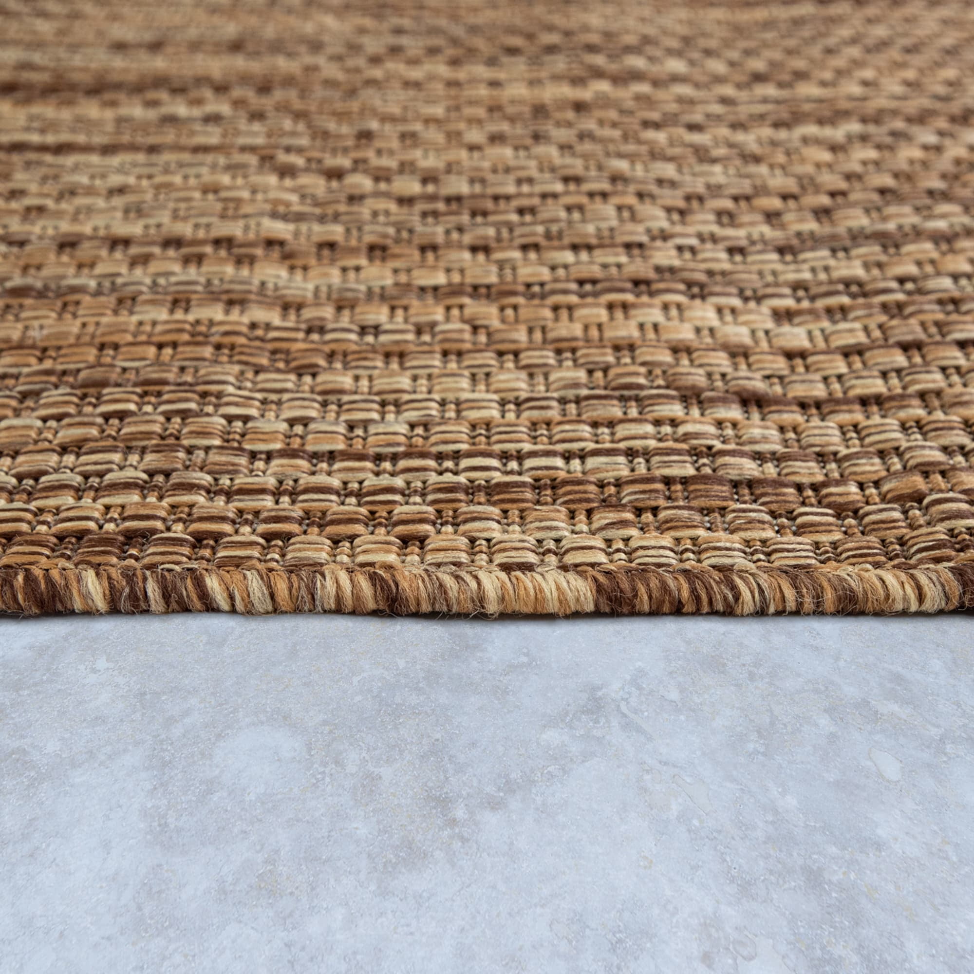 Solid Outdoor Rug for Patio or Balcony in Mottled Brown Beige