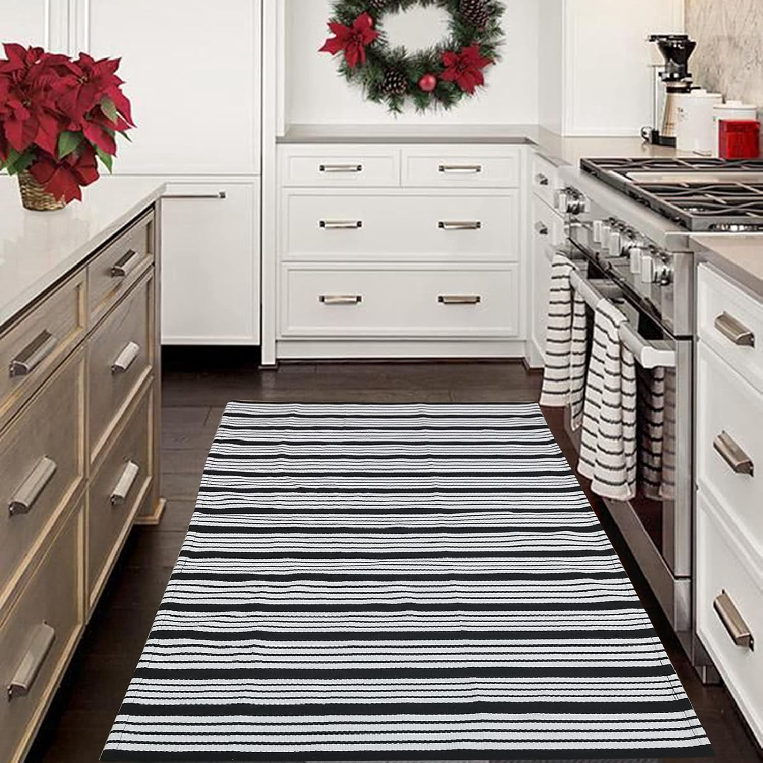 Black and White Striped Outdoor Rug Front Porch Rug 35.4'' x 59'' Front Door Mat Cotton Hand-Woven Reversible Mats for Outdoor,Entryway,Laundry Room,Farmhouse,Kitchen