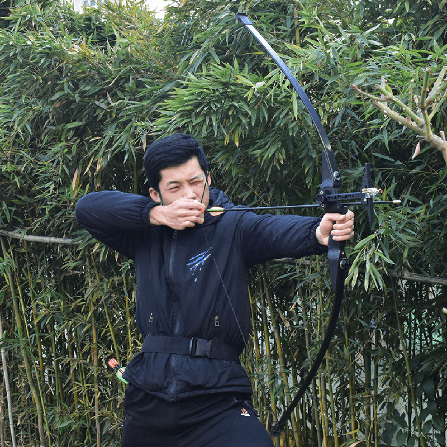 Piaoyu Catch&Hunt 40lbs Recurve Bow and Arrow,Archery Bows Set for Adults,Right Hands Bow,Suitable for Beginner Teenagers Outdoor Hunting,Target Practice