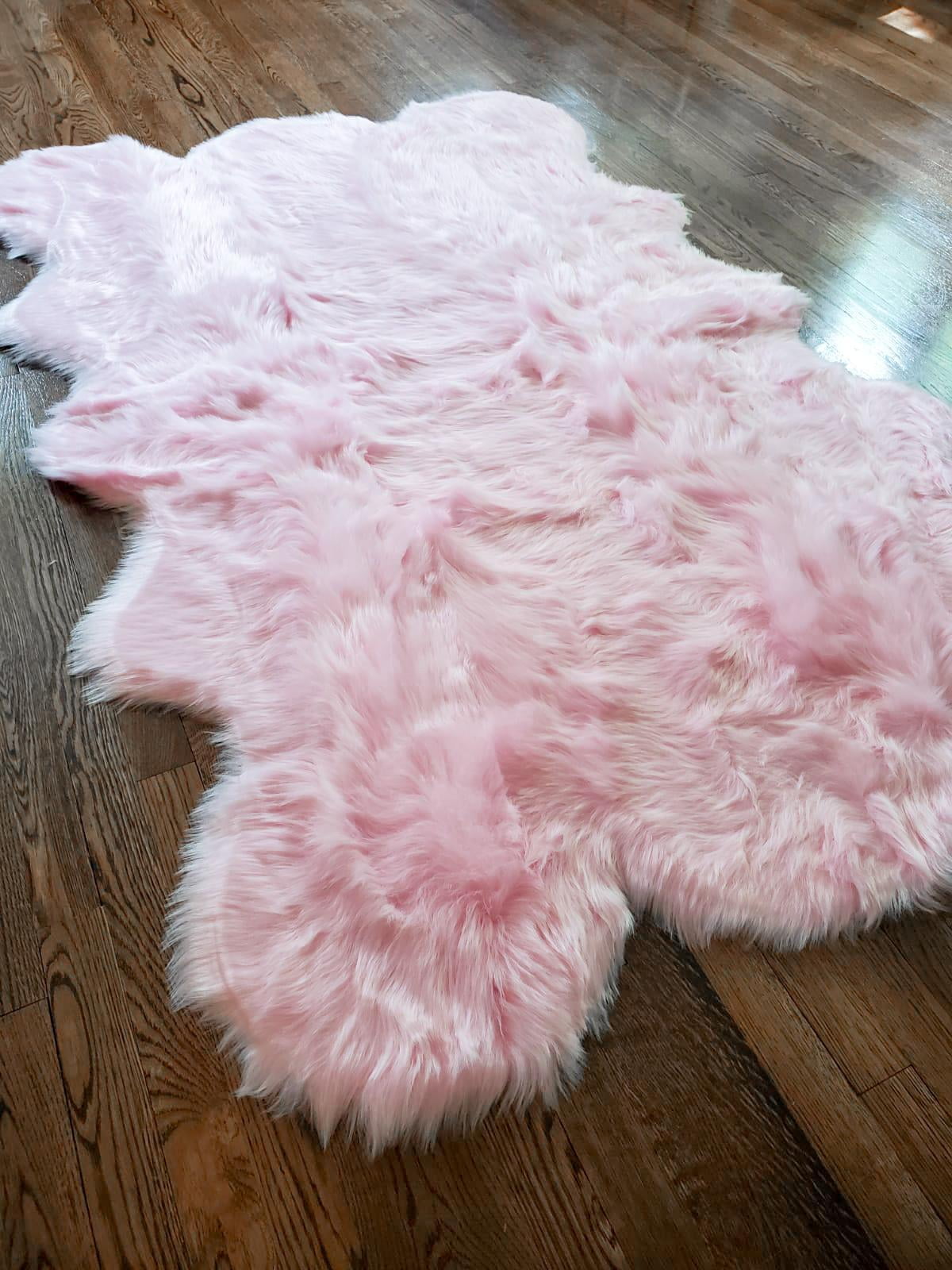 Luxury Faux Fur Sheepskin Soft Area Rug 4ft x 6ft with Thick Pile