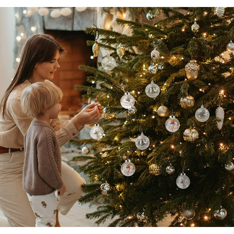 Decorating christmas tree clearance with balls