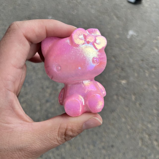 Venta al por mayor de cristales curativos naturales tallados a mano galvanizados hello kitty tallas artesanías fengshui para decoración del hogar