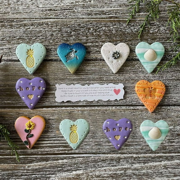 Non-Fading Scratch Resistant Meaningful Heart-shaped Pocket Heart Hug Keepsake - 1 Set Love Accessory - Festival Decor