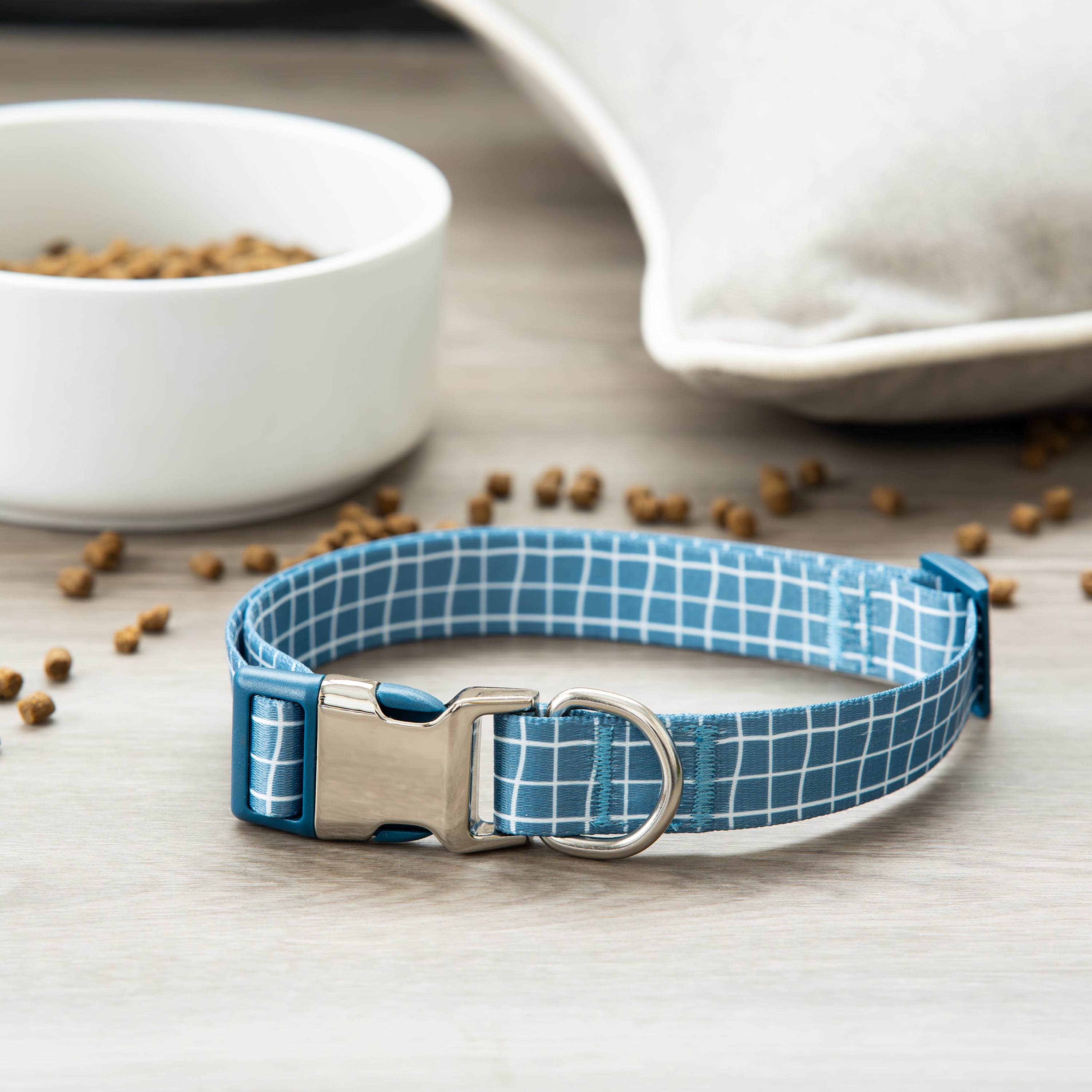 Vibrant Life Plaid Fashion Dog Collar, Blue, XL
