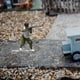 thumbnail image 5 of Figuras en miniatura en escala 1:64, figuras de resina, decoración para personajes de cine, Estilo E, 5 of 9