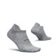 thumbnail image 1 of Calcetines Feetures Ultra Light No Show Tobillo, talla S, gris claro, 1 of 7