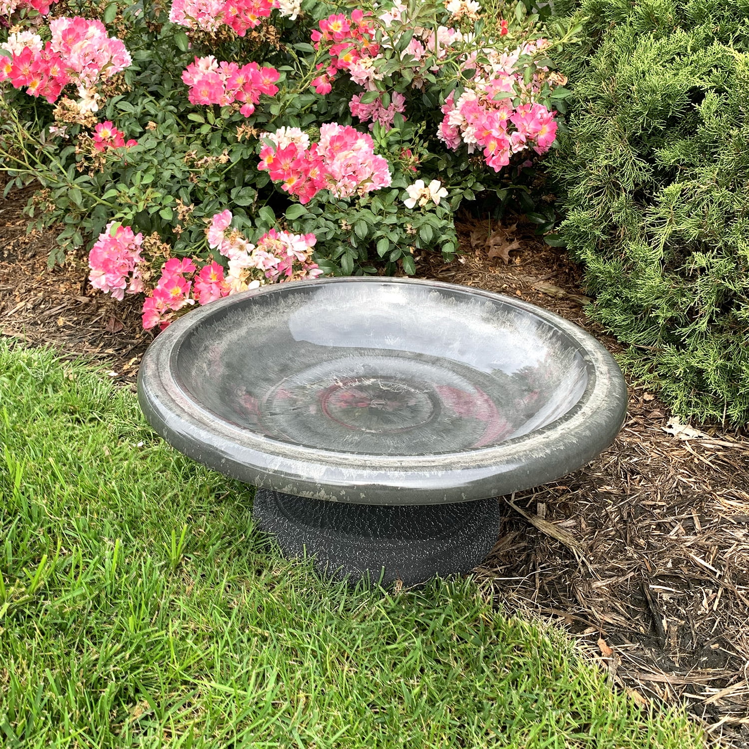 Birds and Beyond Gray Lightweight Freestanding Clay Bird Bath Basin with 7.5"H Small Base Sand