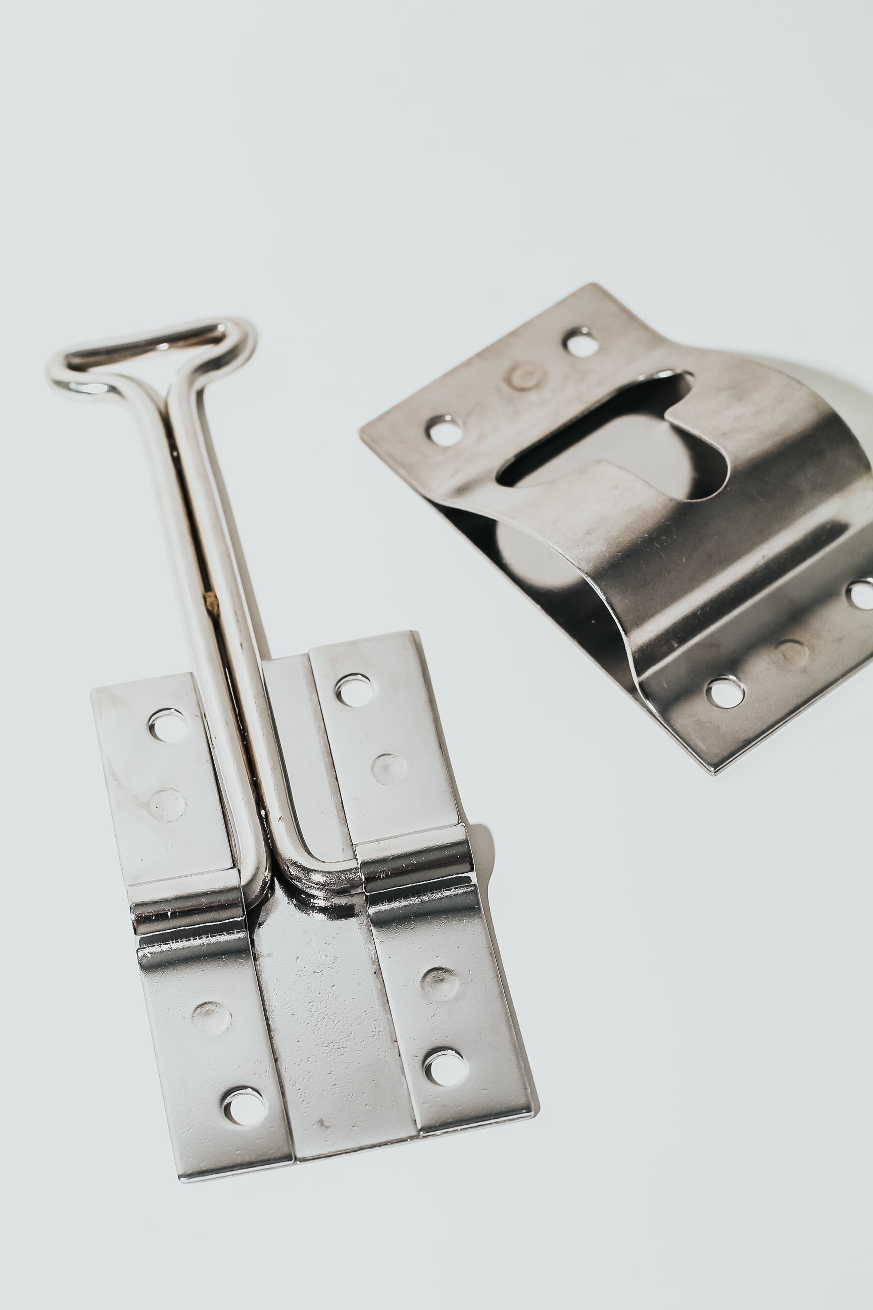 Buyers HOOK & KEEPER DOOR HOLDER STAINLESS STEEL DH500SS (1)