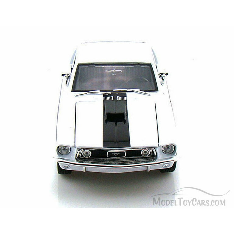 No166 ミニカー1/18 1968 FORD MUSTANG GT Amazon.com: Maisto 1:18 Scale Metallic Blue 1968 Ford
