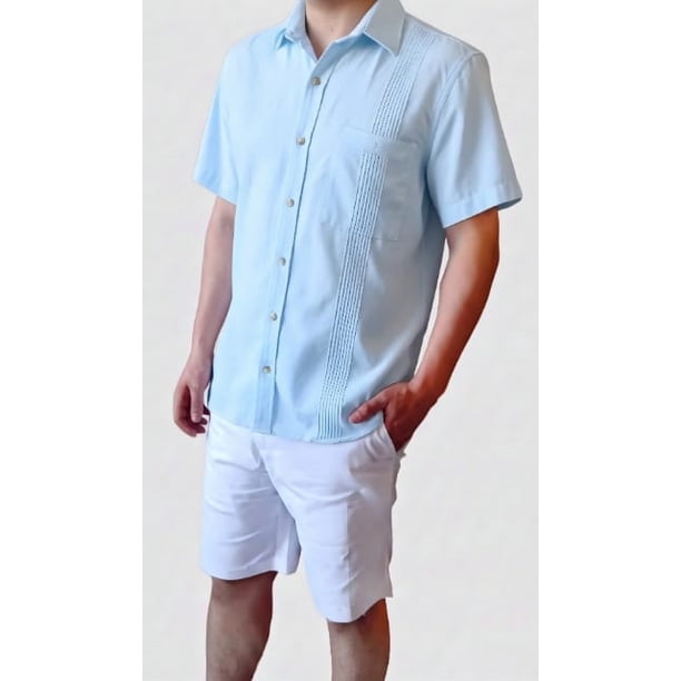 Guayabera Hombre Manga Corta Azul Cielo Barca e Spiggia Guayabera de tela de Lino, cómoda y fresca. Modelo de manga corta para hombre.
