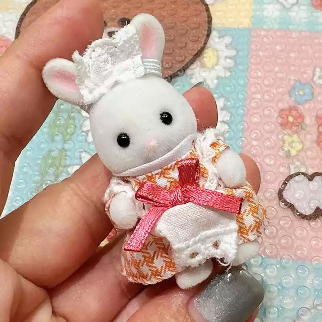 Venta caliente Sylvanian Families Forest Lindo Conejo Gato Panda Familia Muñecas Chef Pastel Fiesta Niña Bebé Muñeca Flocada Regalos de Cumpleaños