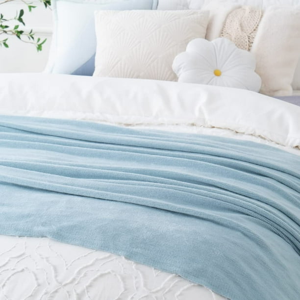 Baby blue bed throw hotsell