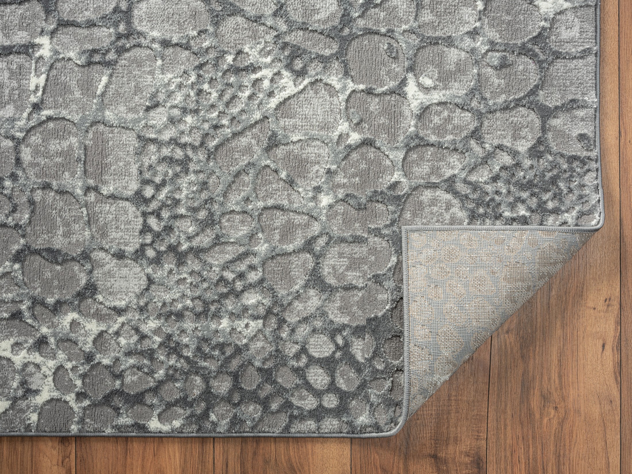 Royal Velvet Bayer Abstract Pebble Low Pile Indoor Area Rug, Grey, 5' x 7'