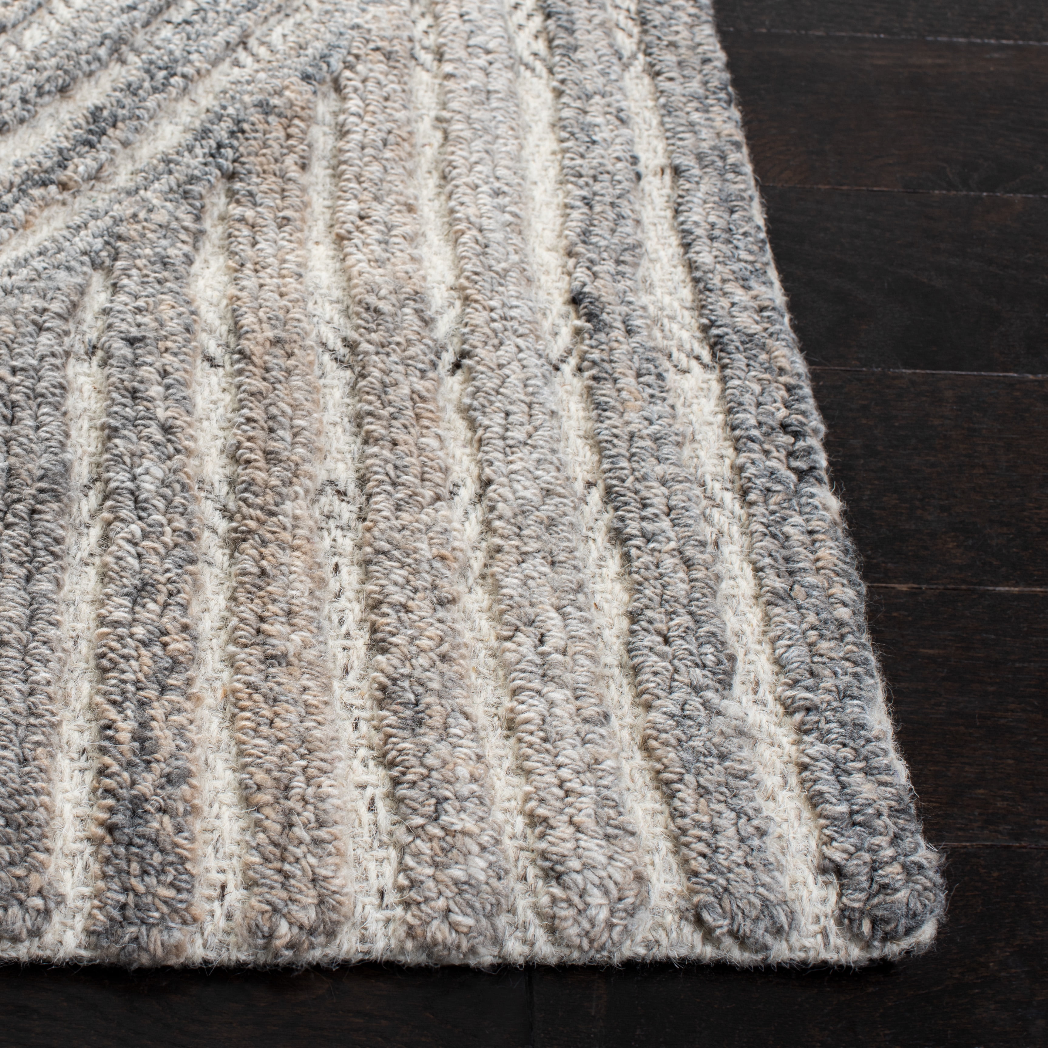 SAFAVIEH Southampton Landen Abstract Area Rug, Beige, 8' x 8' Square