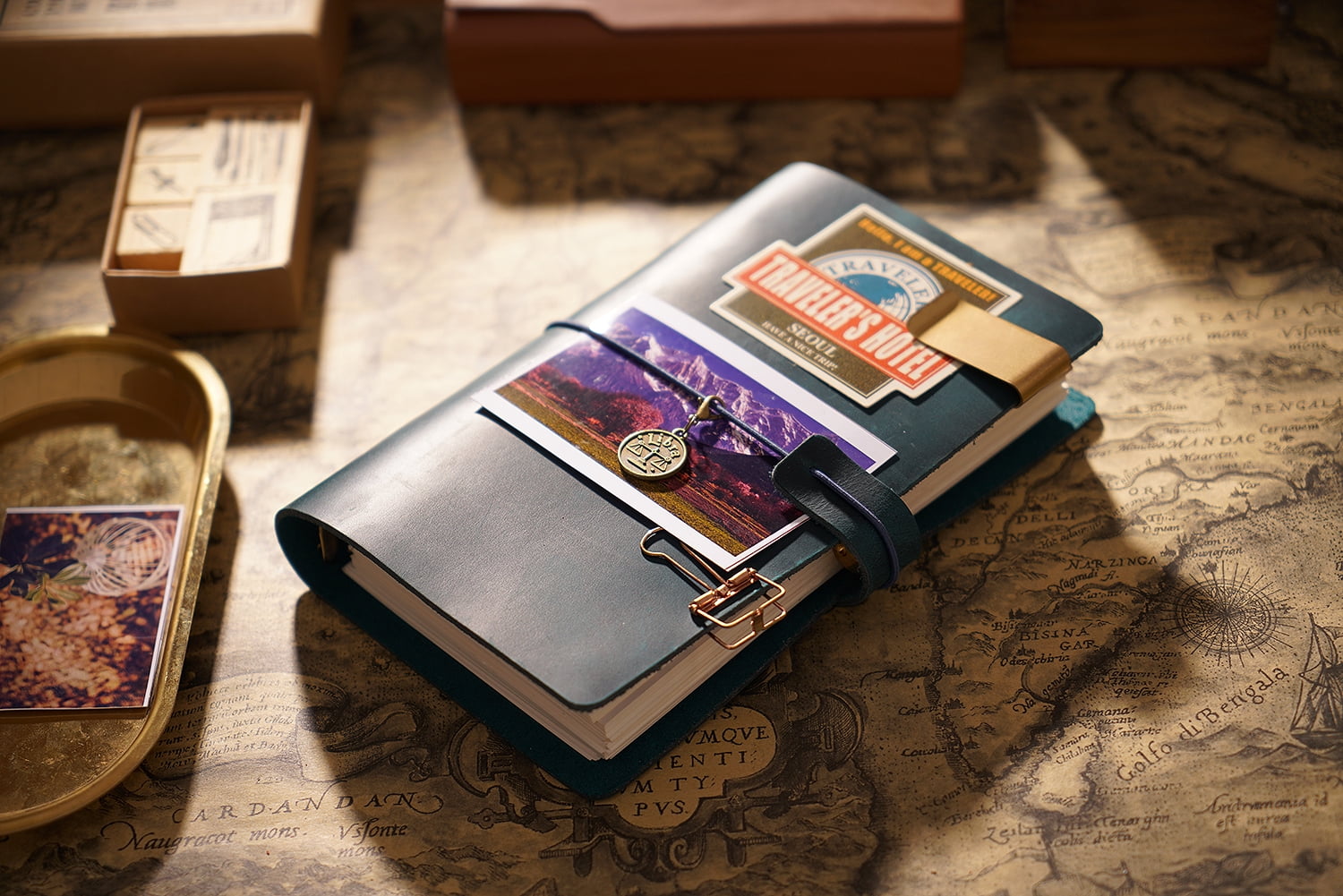 KISSKI·H Olvido A5 Refillable Leather Journal Writing Notebook, Vintage Planner Binder Notebook with Wrap Strap, 6 Ring Binder Travelers Diary Notebook, Gift for Women/Men, Blue
