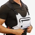 thumbnail image 4 of Bolsa De Pecho Para Exteriores Para Hombres, Bolsa De Pecho Resistente Con Orificio Para Auriculares, Paquete De Herramientas Multifunción Para Deport Blanco Soledad Paquete de cofre para correr al aire libre, 4 of 7