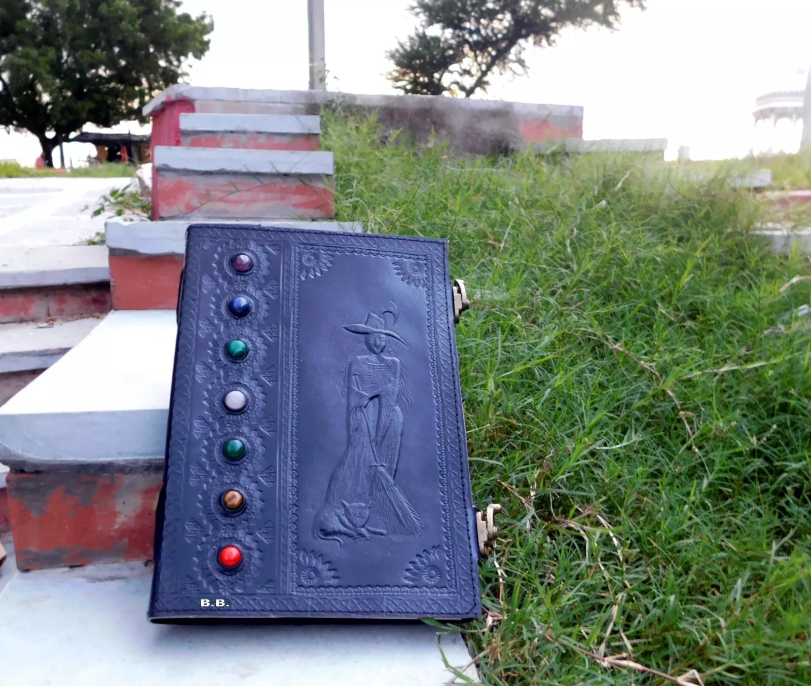 Handcrafted Embossed Witch Design Vintage Leather Bound Journal Seven Stone Grimoire Diary Blank Notebook For Men & Women
