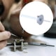 thumbnail image 5 of Herramienta de reparación de relojes, ajustador de movimiento, fabricación de metal, bricolaje, relojero, piezas de alta precisión, reparación de Estilo C, 5 of 7