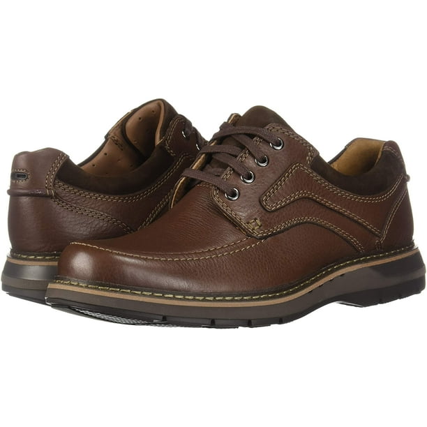 Clarks sales lace shoes