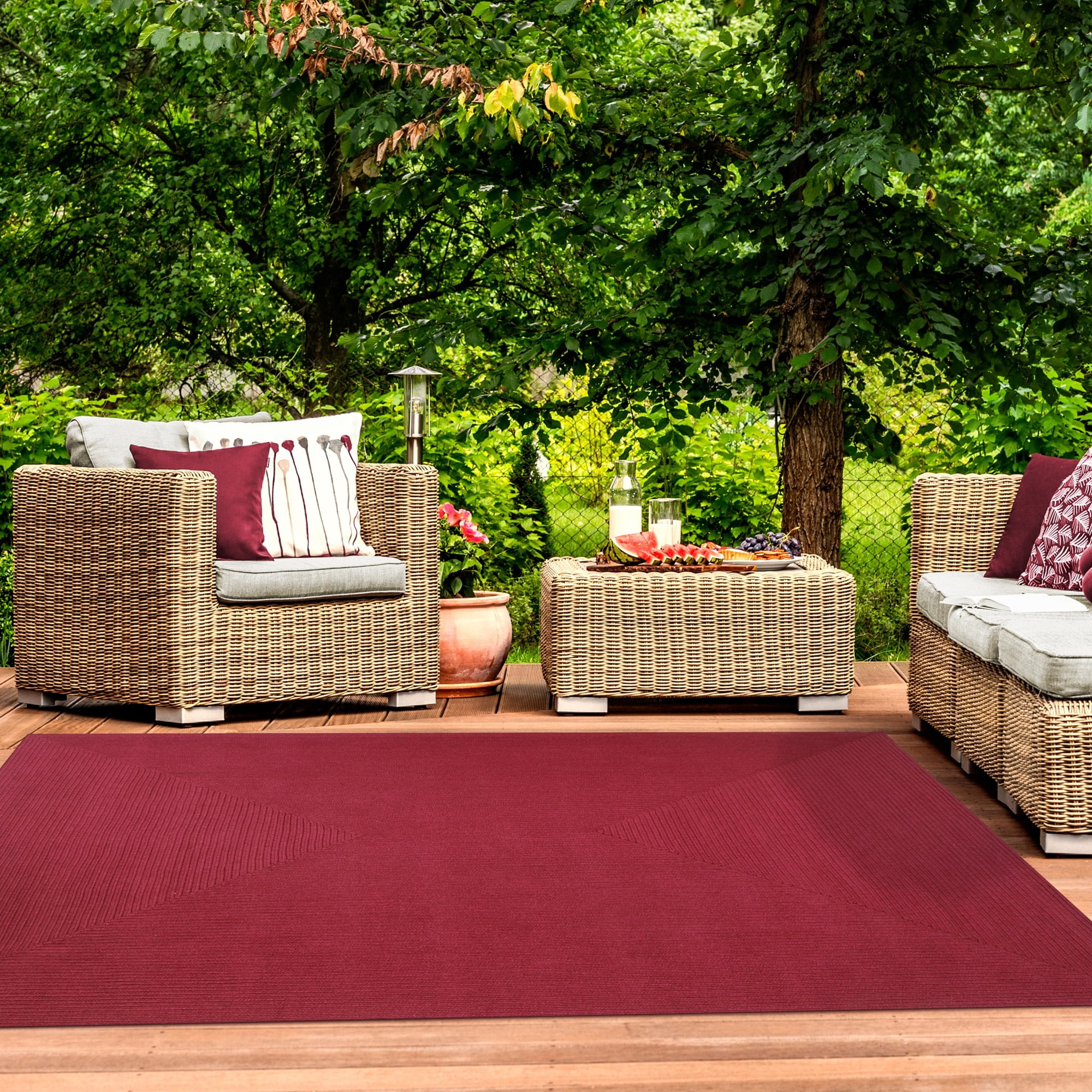 Superior Braided Indoor/ Outdoor Area Rug, 6' Round, Charcoal