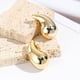 thumbnail image 4 of Pack de 2 pendientes dupes, pendientes chunky para mujer, pendientes de aro grueso dorados, 4 of 5