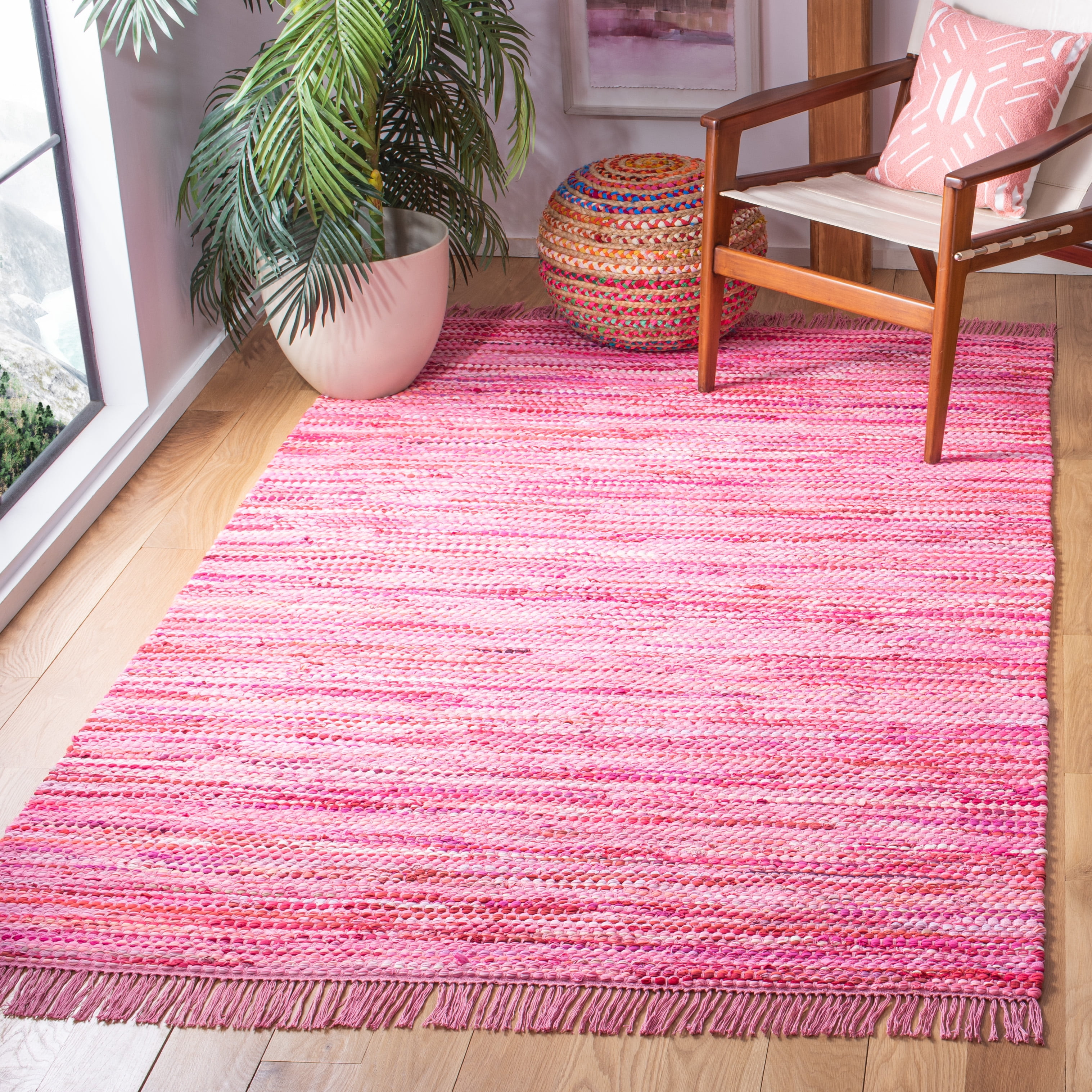 SAFAVIEH Montauk Renae Distressed Area Rug, Pink, 3' x 5'
