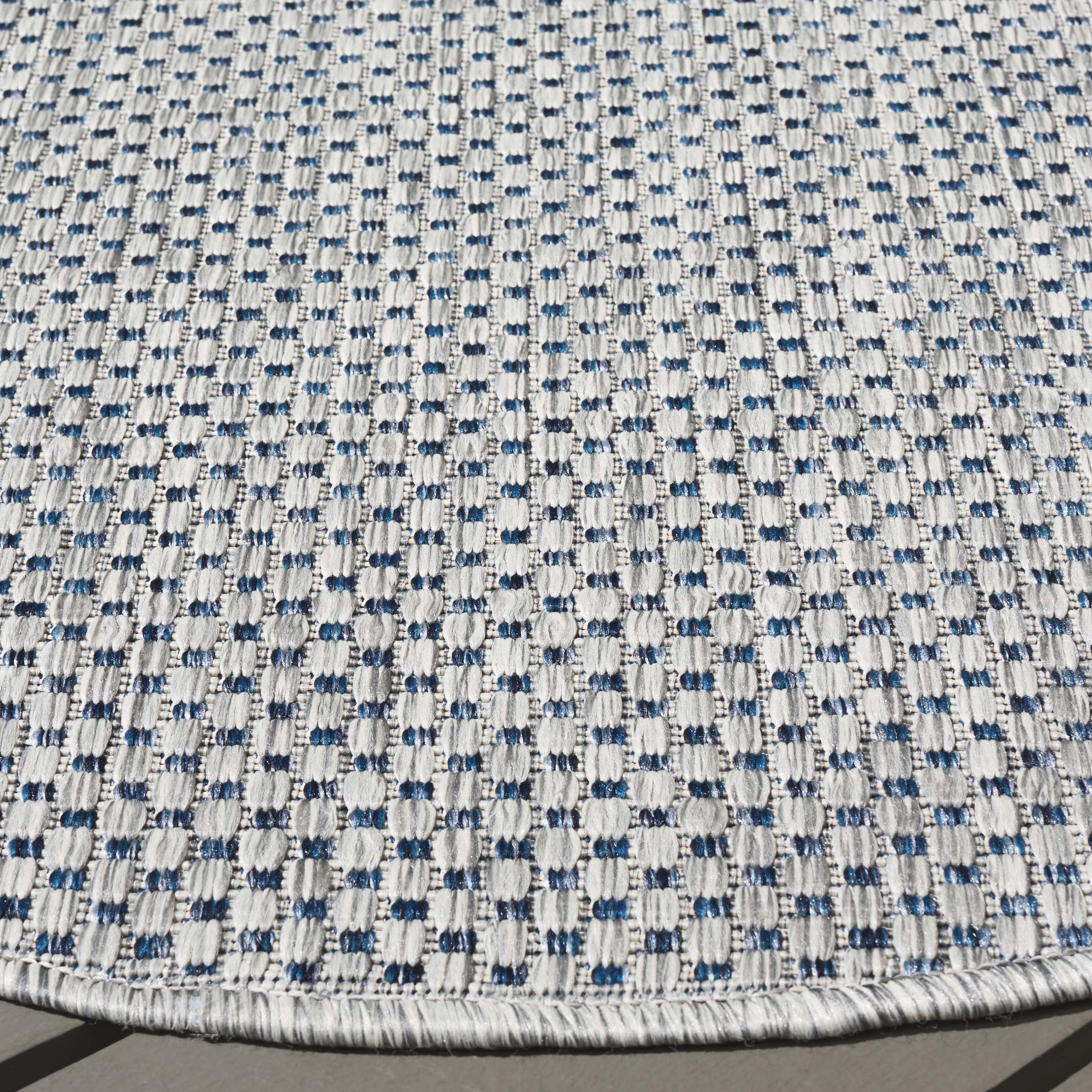 Safavieh Courtyard Finnian Solid Indoor/Outdoor Area Rug, Gray/Navy, 9' x 9' Round
