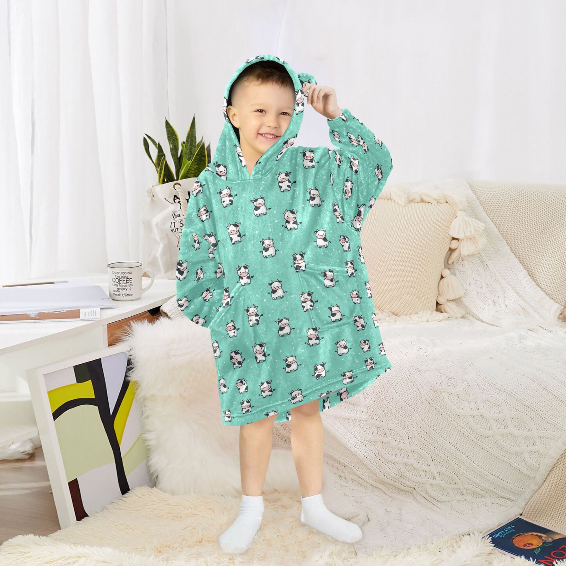 Wearable Blanket Hoodie for Kids Cute Cow Flannel Hooded Blanket with Pockets and Sleeves Suitable for Boys and Girls