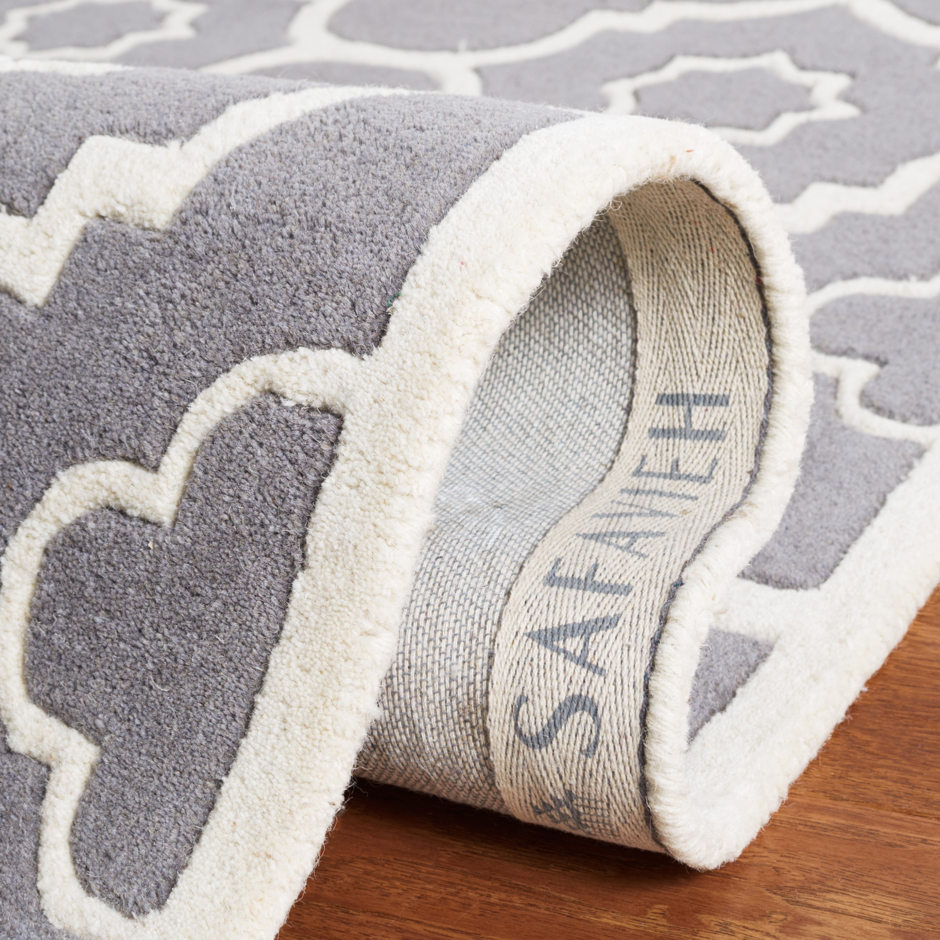 SAFAVIEH Chatham Diego Geometric Wool Area Rug, Dark Gray/Ivory, 2' x 3'