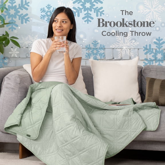 Brookstone Cooling Throw Green, Solid Print, Nylon Polyethylene, Knit, 1 Piece, Standard Size