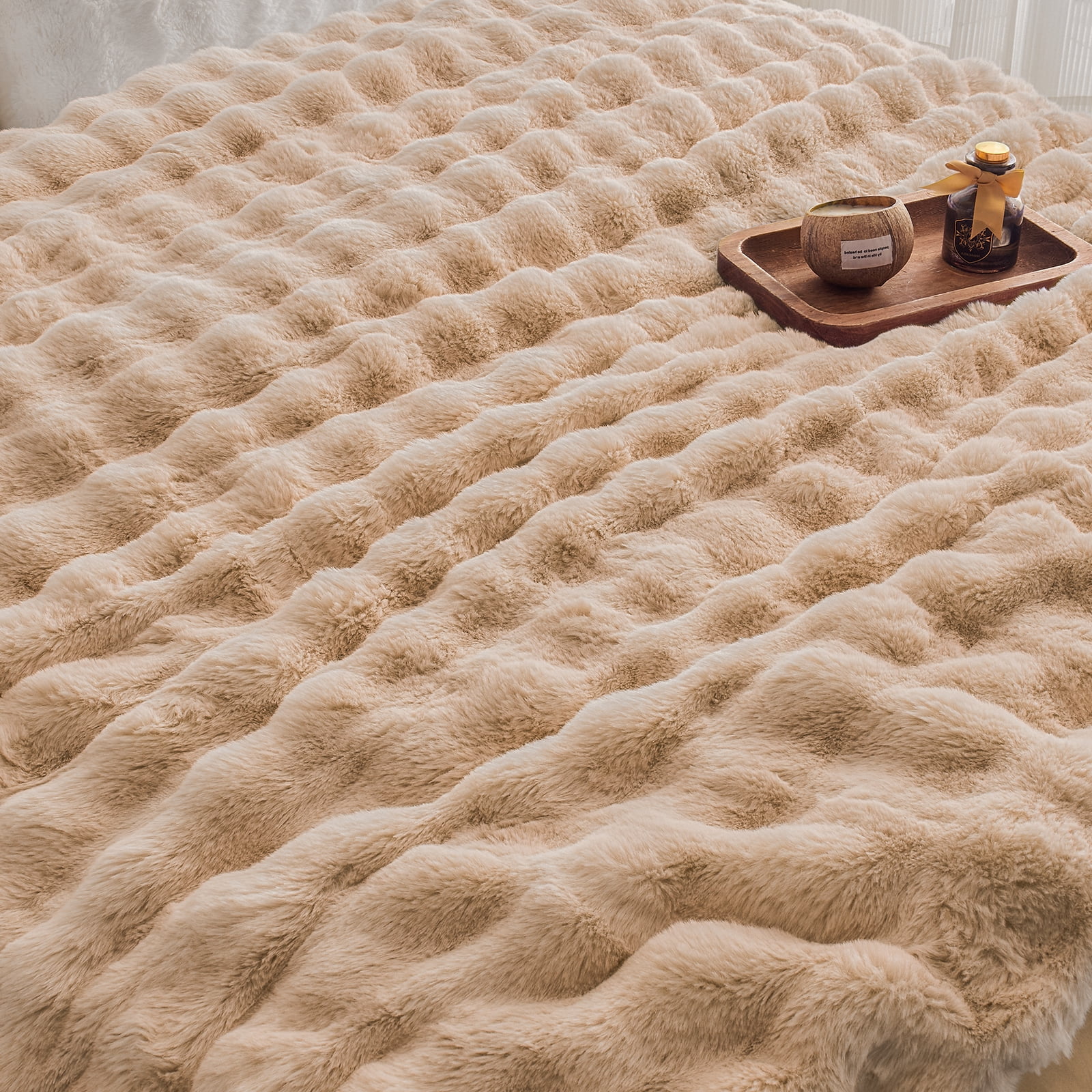 EMME Faux Fur Duvet Cover Queen Size, 3 Pieces Ultra Soft Fluffy Comforter Cover, Cozy Warm for Winter, Luxury Elegant Shaggy Bubble Bedding Sets , 1 Duvet Cover & 2 Pillow Shams (Queen, Camel)