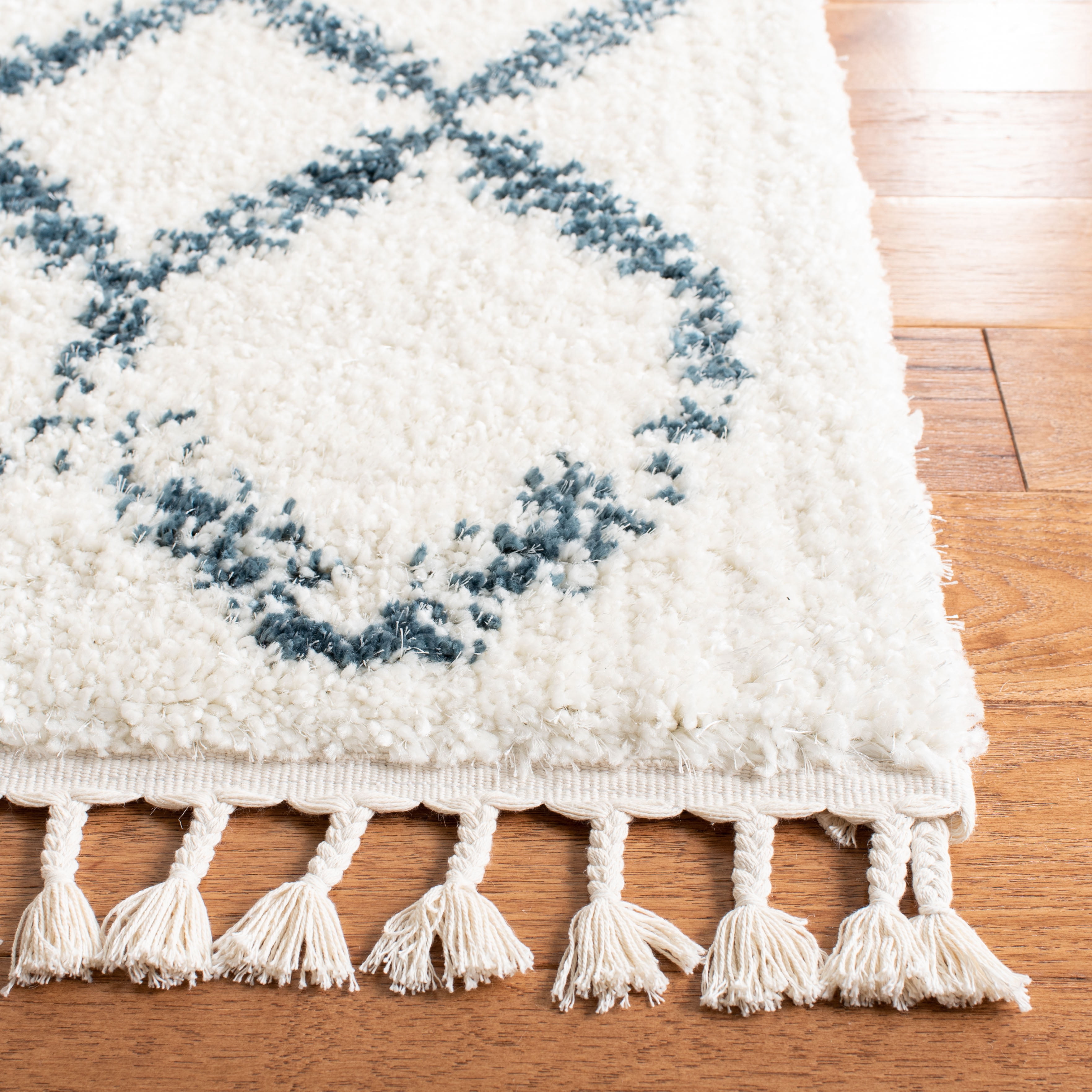 SAFAVIEH Berber Fringe Amable Geometric Shag Area Rug, Cream/Blue, 9' x 12'