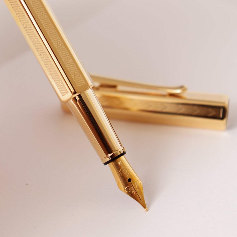 Caran D'Ache Ecridor Fountain Pen - Chevron Gilded - Walmart.com