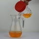 thumbnail image 4 of Dispensador de aceite acrílico, tapa roja de plástico, aceitera, vertedor de salsa, vinagrera, utensilios de cocina (450 ml), 4 of 5