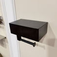 thumbnail image 4 of Soporte de papel higiénico adhesivo negro con almacenamiento, dispensador de toallitas desechables montado en la pared, estante para baño - Ocultar toallitas húmedas, 4 of 5