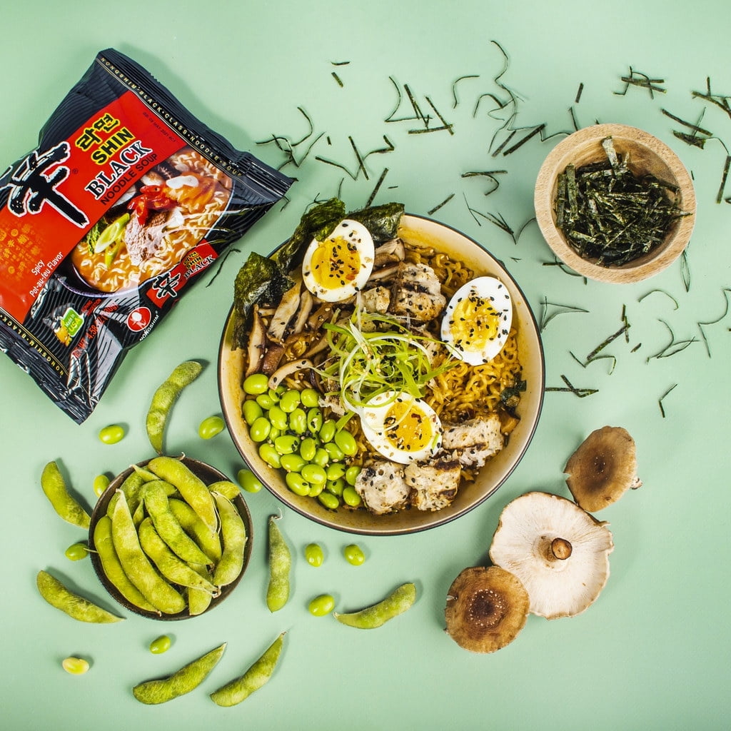 Nongshim Shin Black Spicy Beef & Bone Broth Ramyun Premium Ramen Noodle Soup Pack, 4.58oz X 10 Count