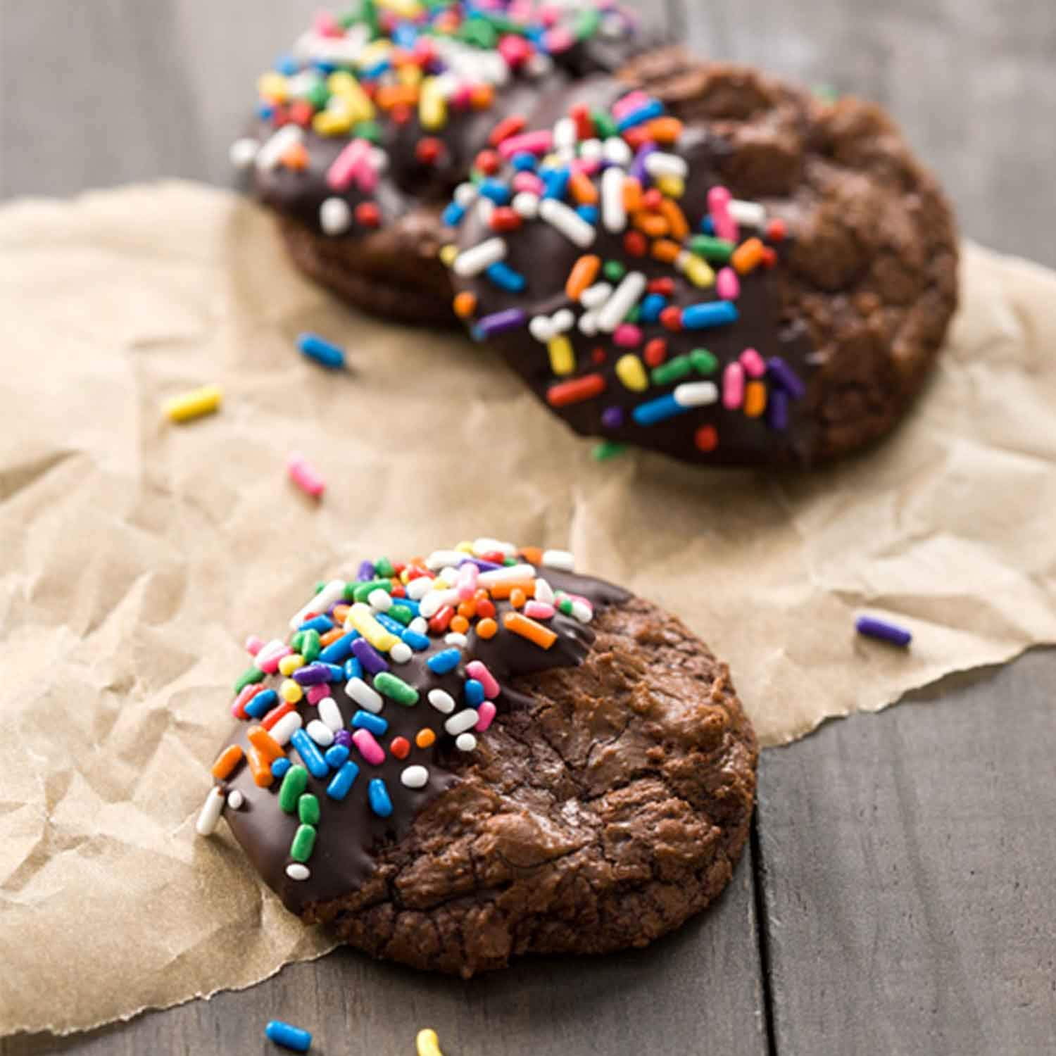 Keto Sprinkles, Sugar Free Sprinkles, 1g Net Carb, Large Value Size Bag, 6 oz, Non-GMO, Dye Free, Plant-Based, Vegan, Gluten Free, All Natural, No Artificial Coloring(Rainbow, Single Package)