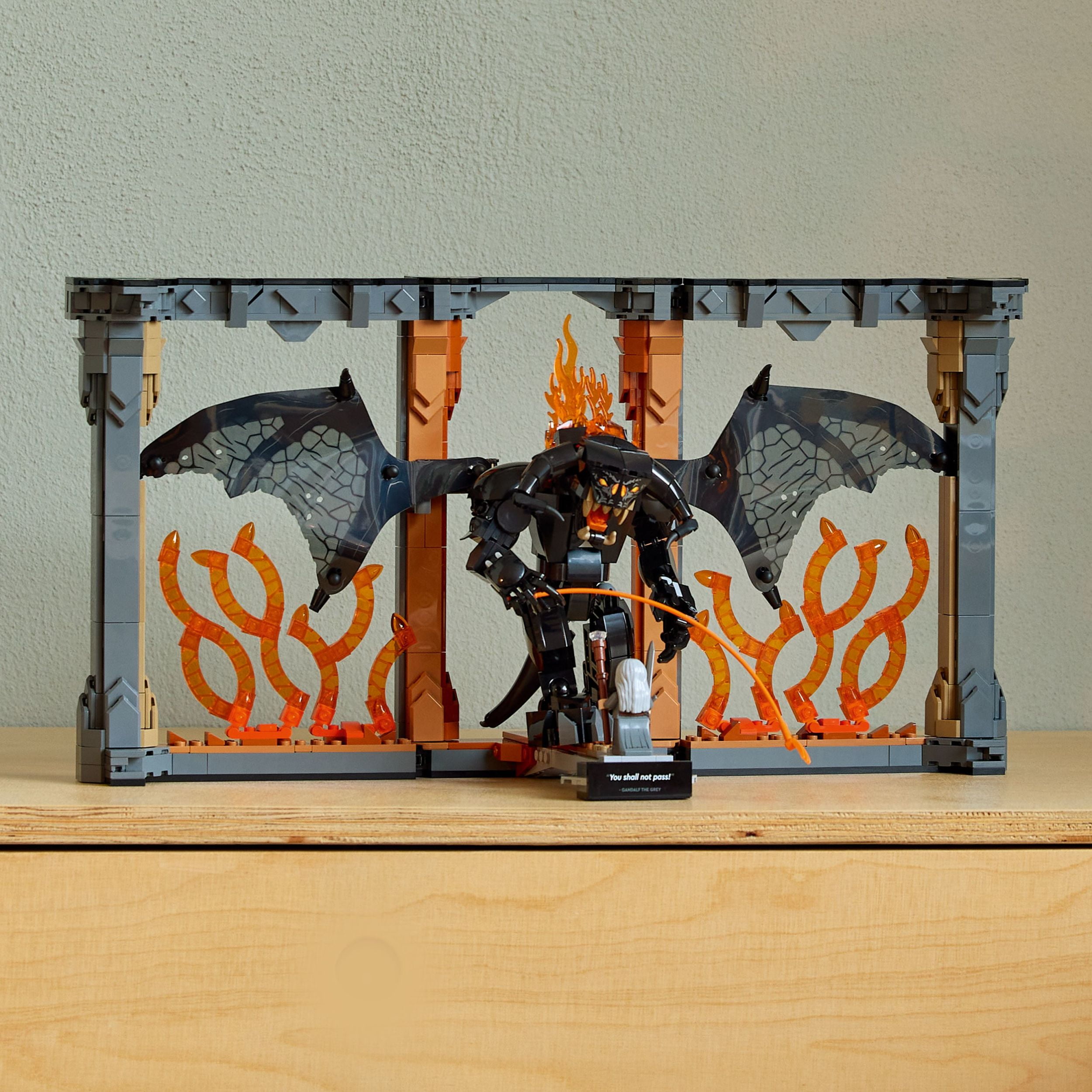 LEGO Icons Le Seigneur des Anneaux : Le Coin Lecture du Balrog , Ensemble décoratif 10367