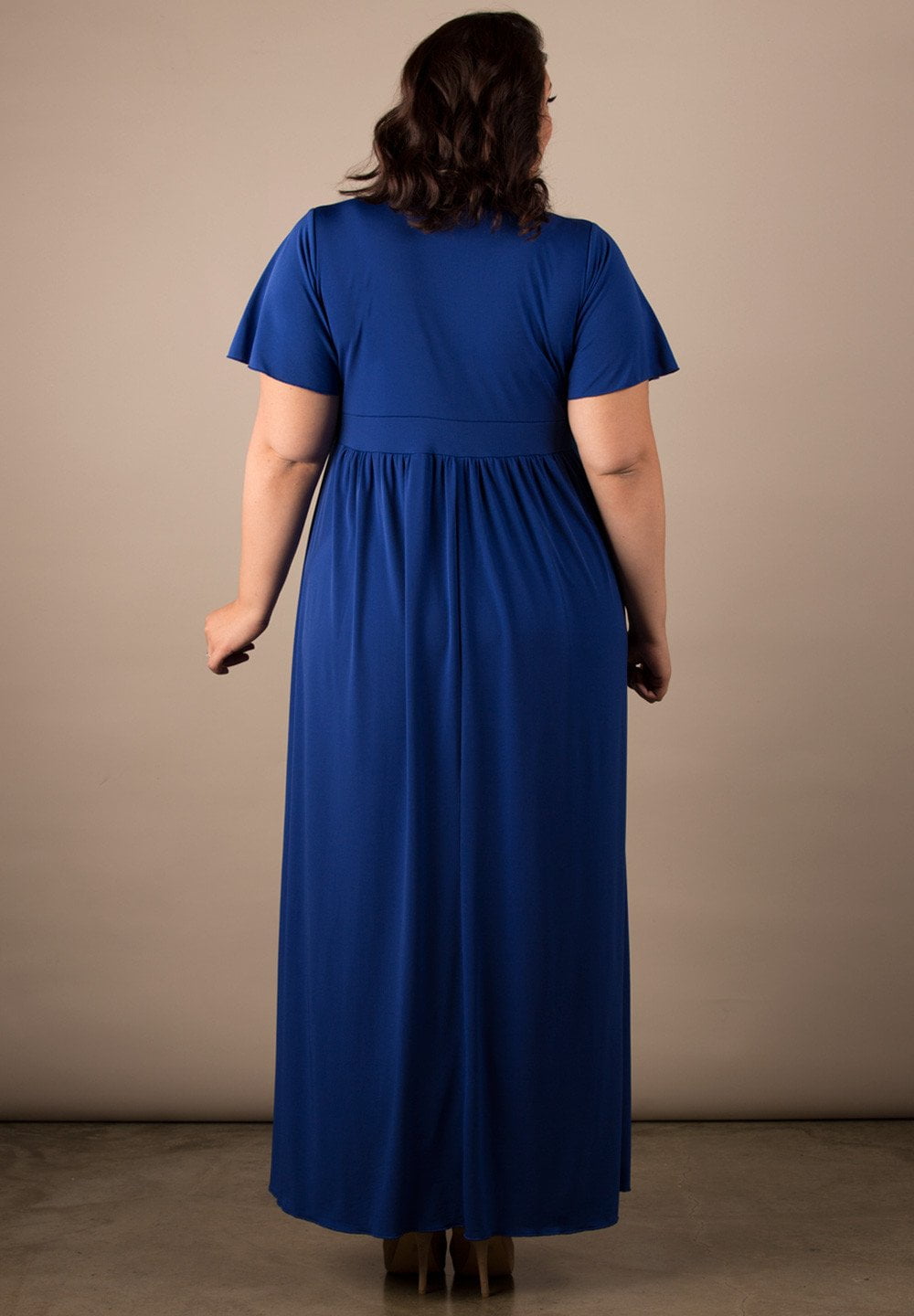 flattering plus size maxi dresses