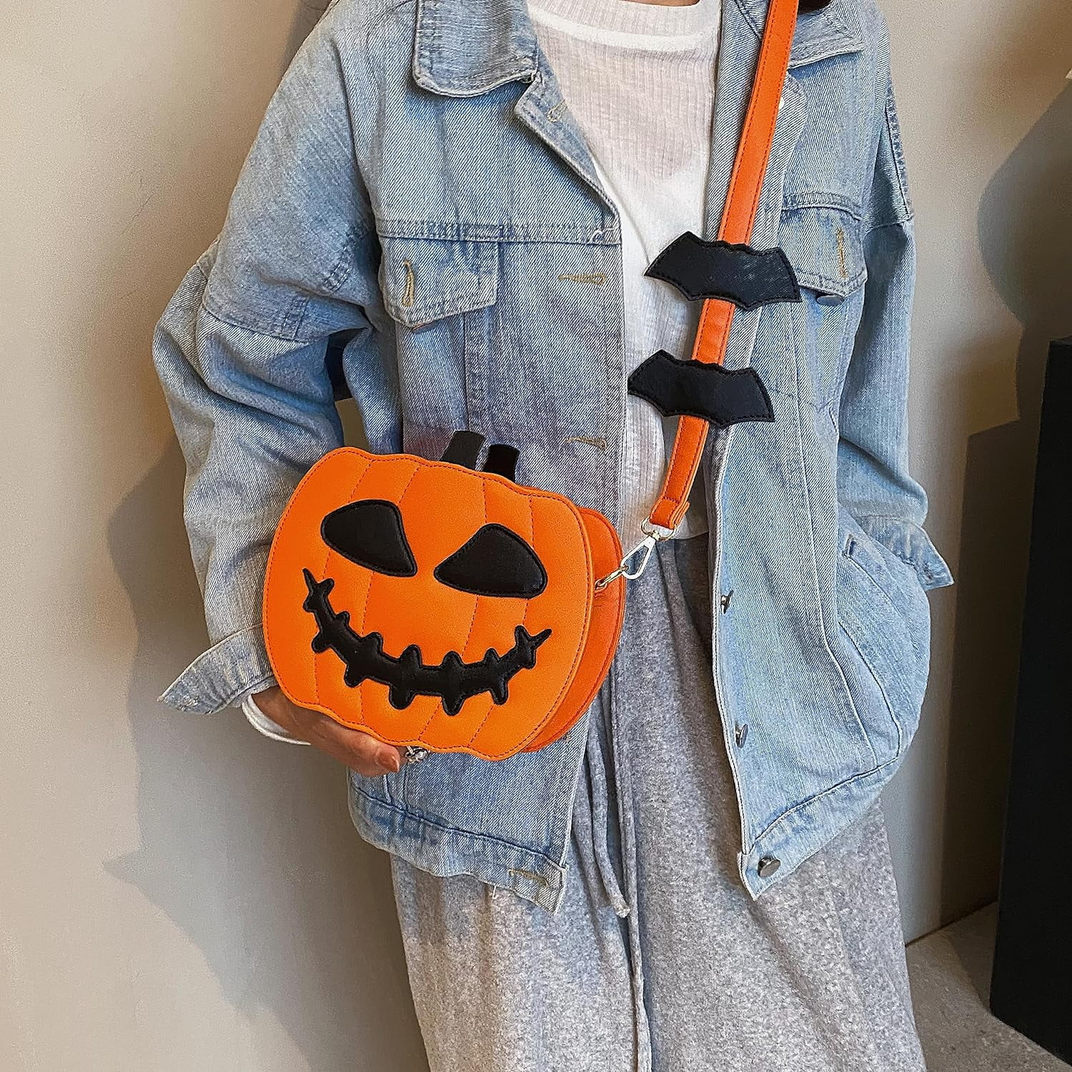 Pumpkin Crossbody Bag Purse Novelty Halloween Devil Shoulder Bag for Women Funny Bat Wing Crossbody Purse