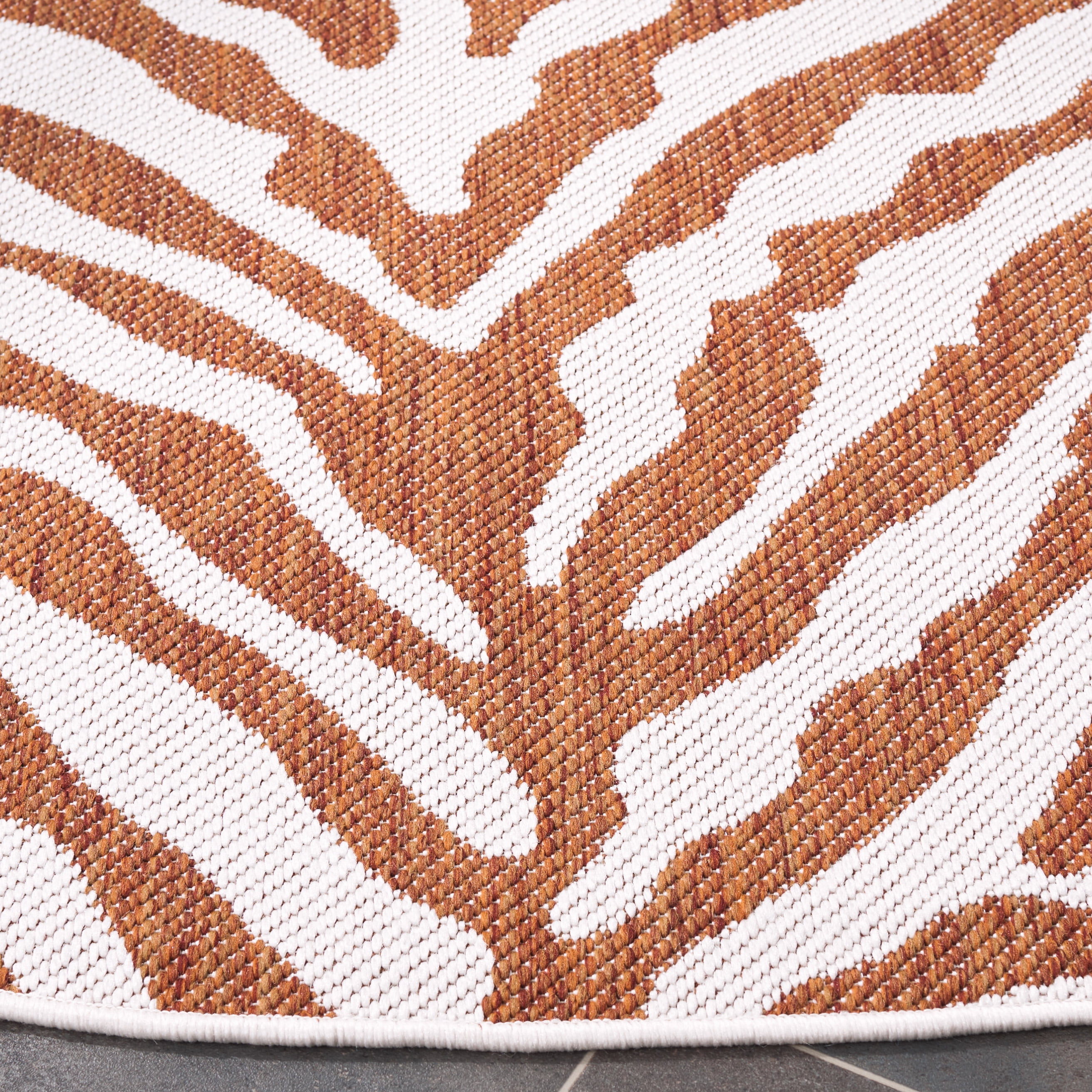 SAFAVIEH Machine Washable Rug Indoor/Outdoor Bermuda Collection - Bermuda Rada Abstract Indoor/Outdoor Area Rug, Rust/Ivory, 6'7" x 6'7" Round