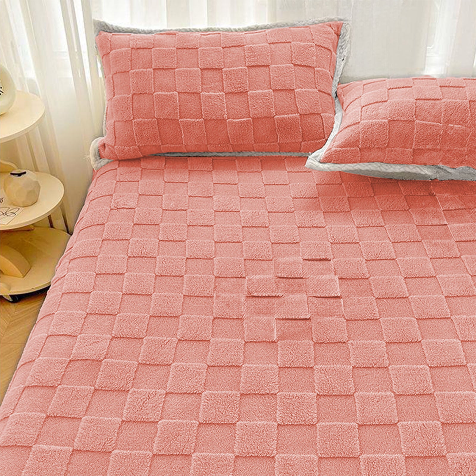 Xecvkr Coral Velvet Mattress Cover Winter Warm Fitted Sheet Checkerboard Slip Resistant Bed Skirt Protector Home Bedroom Cozy Bedding Pink