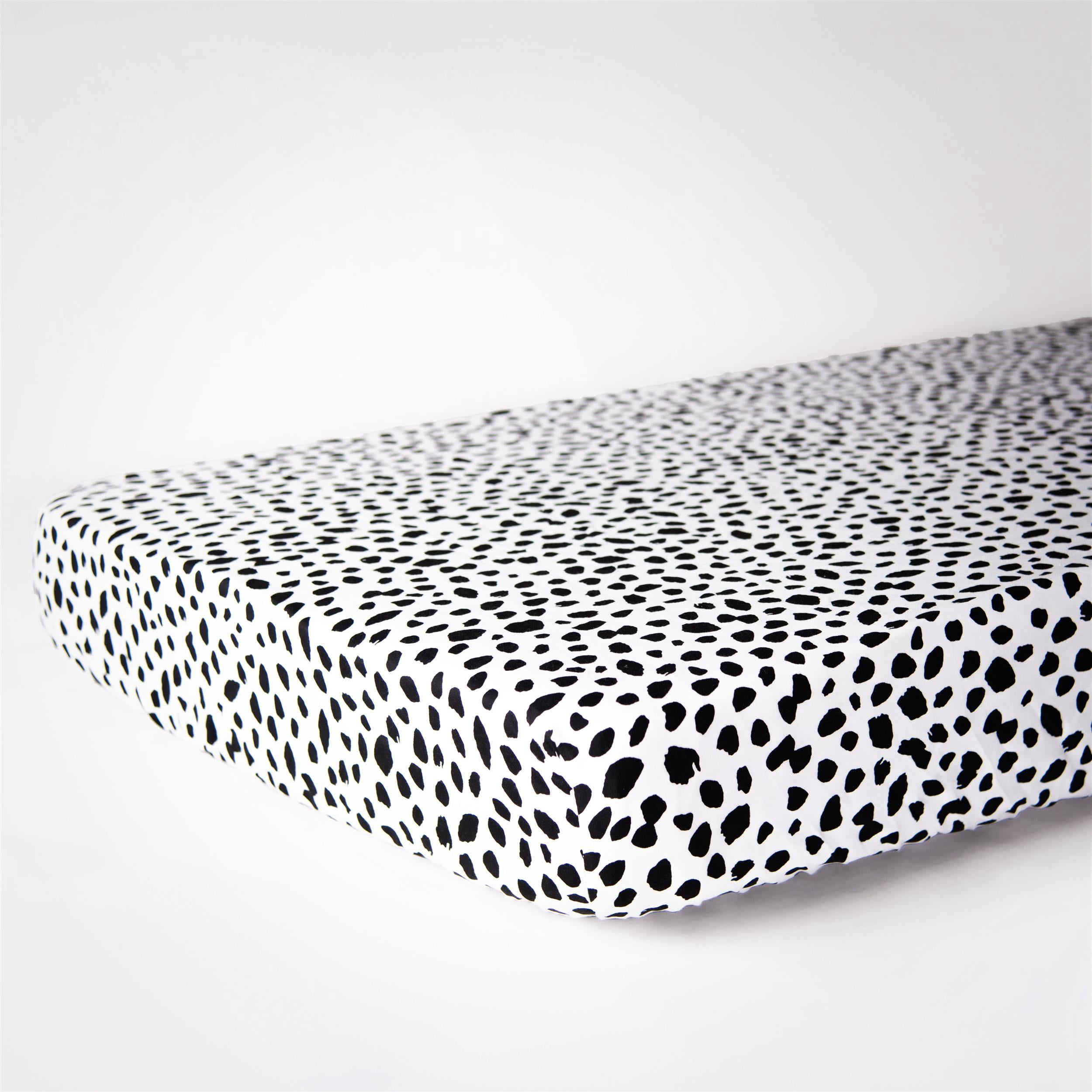 Rizzy Home 28" X 52" Black/White Dots Cotton Cribsheet