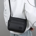 thumbnail image 4 of Bandolera de hombre, bolsa impermeable de nylon para el pecho con correa ajustable y puerto para auriculares para viajes, senderismo y deportes al aire libre, 4 of 6