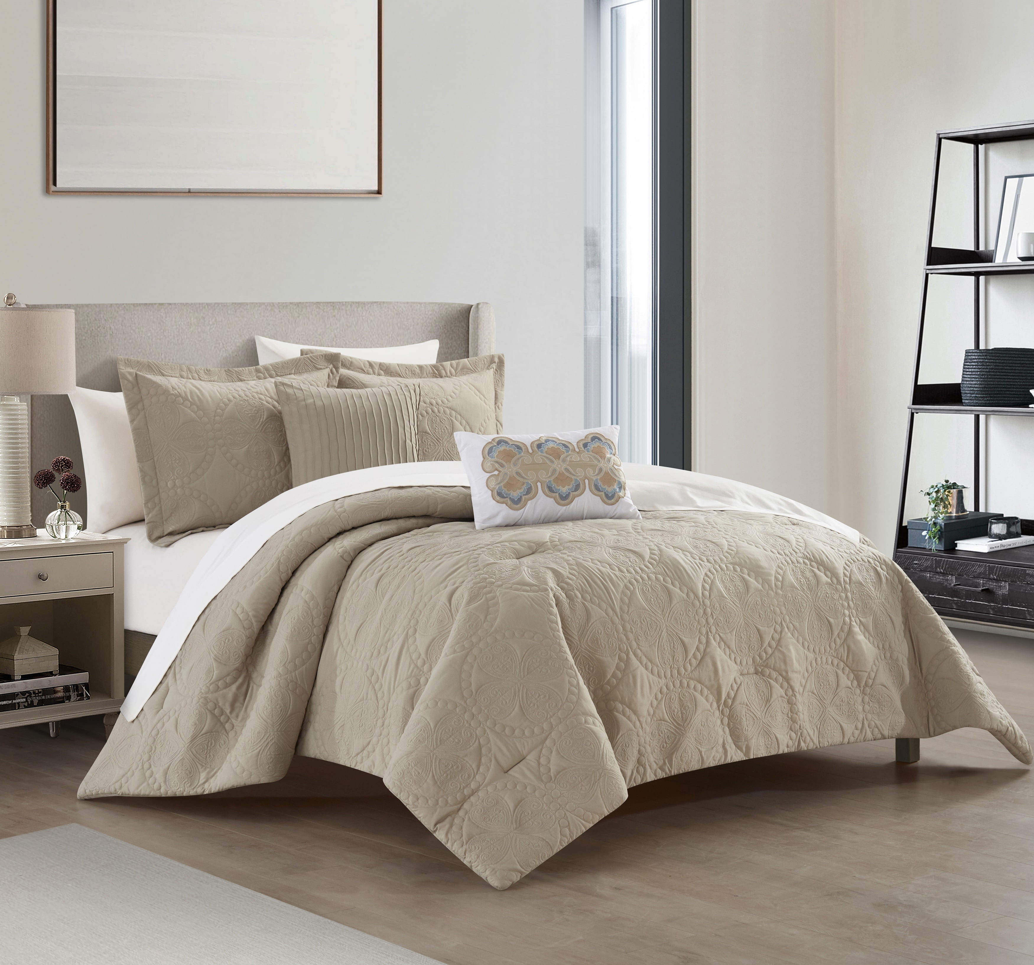 Alaska Pastor desirable 9 piece bedding 