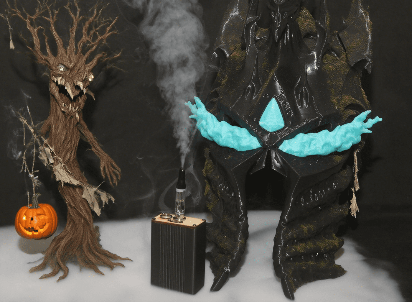 Portable Smoke Machine with Remote Control - fog machine liquid Ideal for Photography, Outdoor Events, Parties, Stage Effects, Halloween, Weddings - Hand-held Fogger
