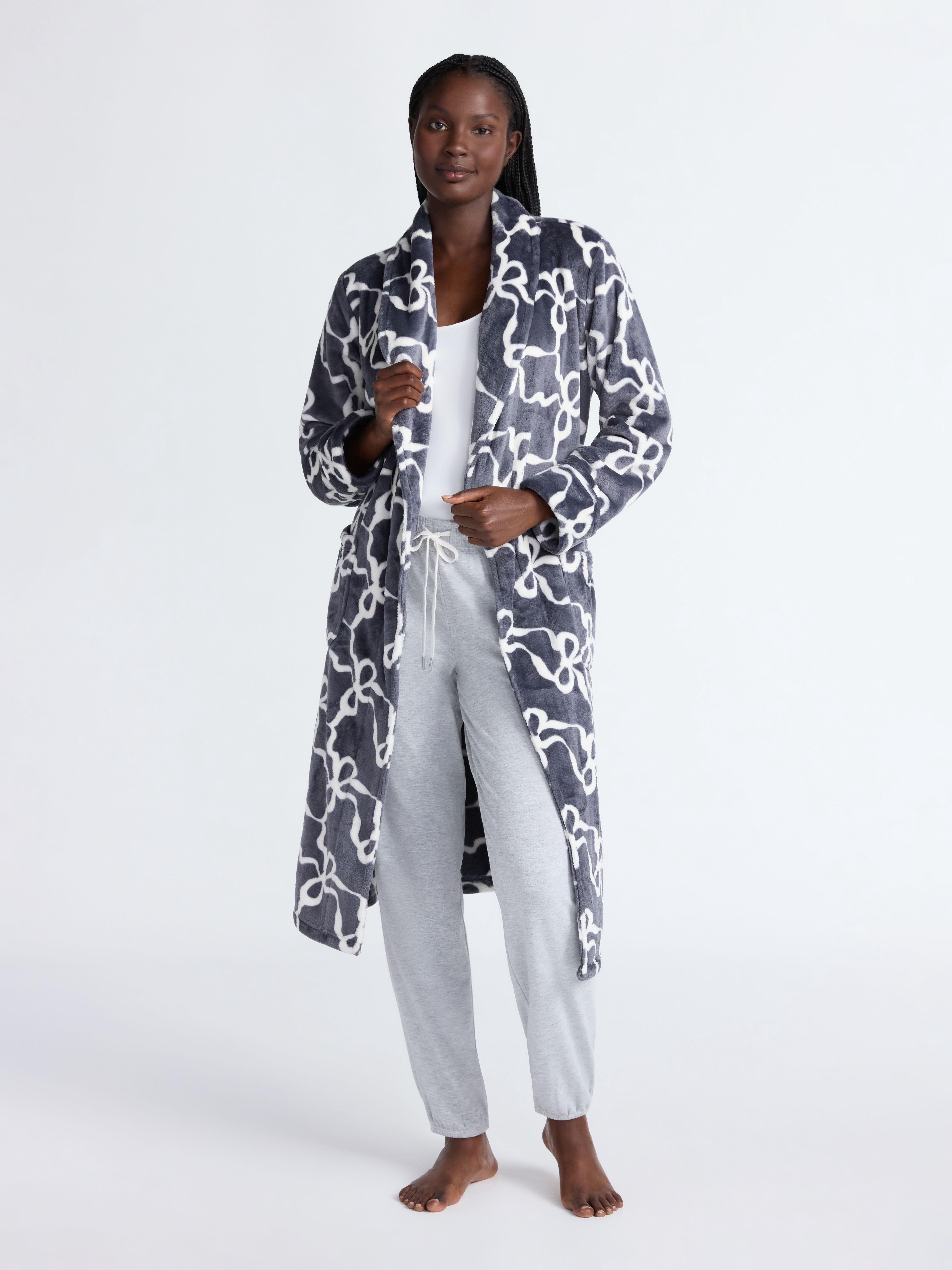 Joyspun Women's Plush Robe, Sizes S-3X