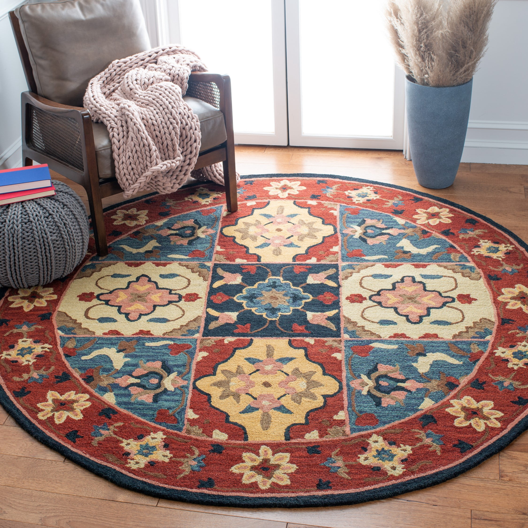 SAFAVIEH Aspen Timothy Oriental Area Rug, Red/Gold, 7' x 7' Round