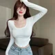 thumbnail image 4 of Camiseta de mujer con escote en U, parte inferior irregular, adelgazante, manga larga, estilo nuevo de primavera y otoño, puro deseo, dulce y picante, 4 of 4